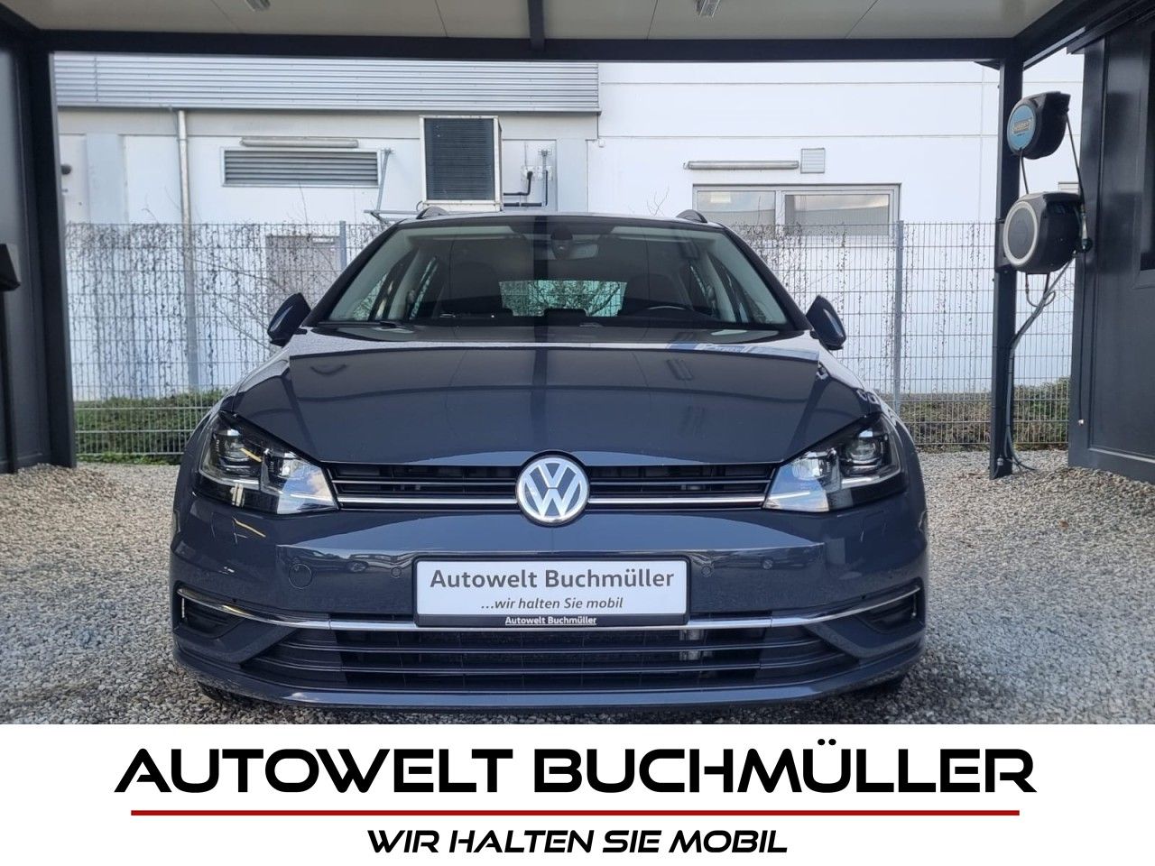 Gebrauchtwagen Volkswagen Golf Golf 7 Variant 1.5 TSI DSG,LED,NAVI,ACC,TÜV NEU in Nersingen
