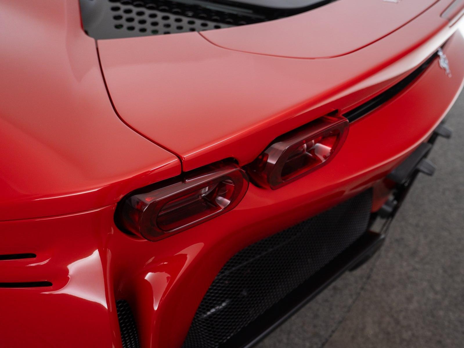 Ferrari SF90 Spider