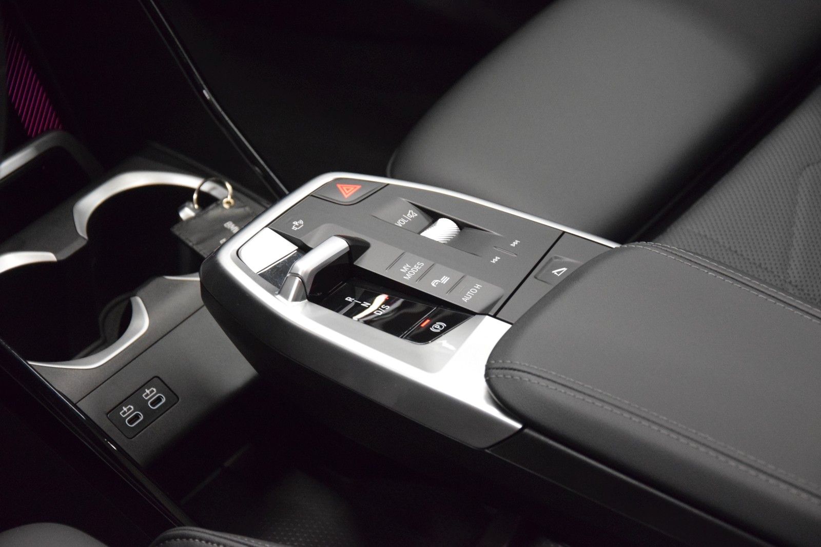 Fahrzeugabbildung BMW X1 20 i sDrive M Sport Leder Pano HuD h/k Memory