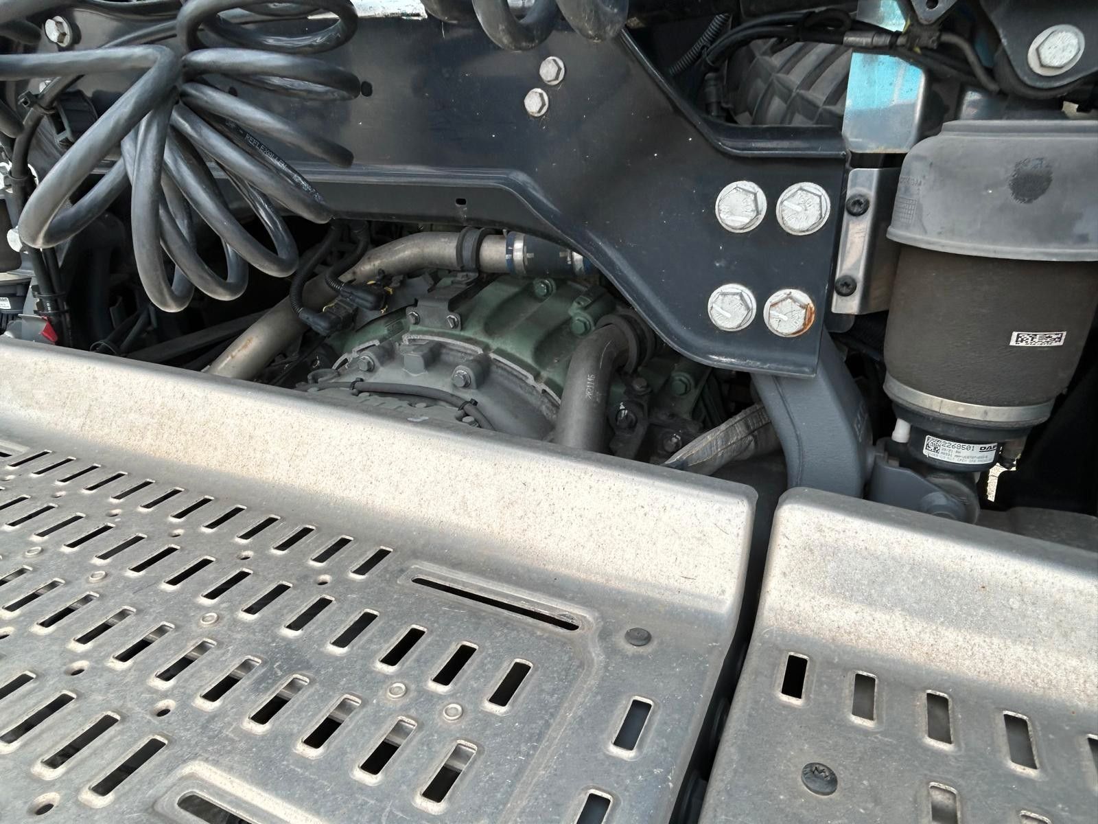 Fahrzeugabbildung DAF 12 Stück SSC, Intarder, Klima, Bj.2021