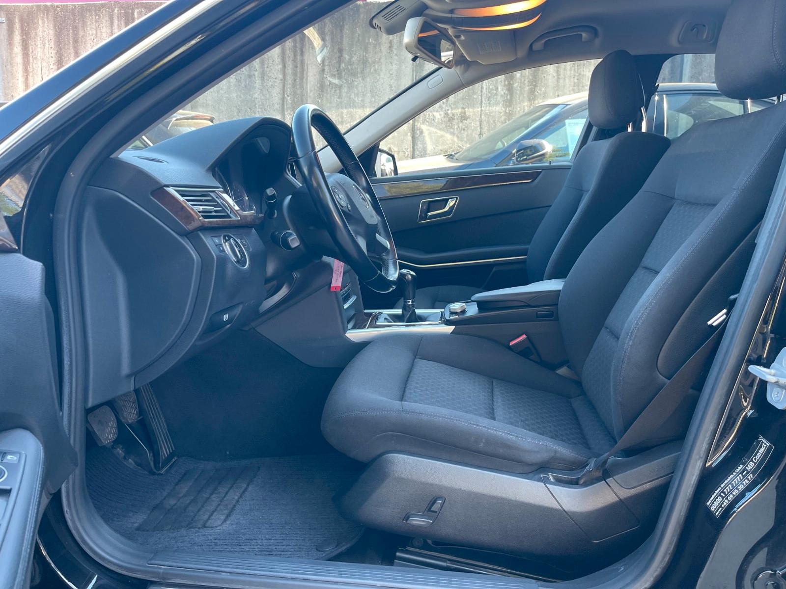 Mercedes-Benz E250 2011 — photo 14