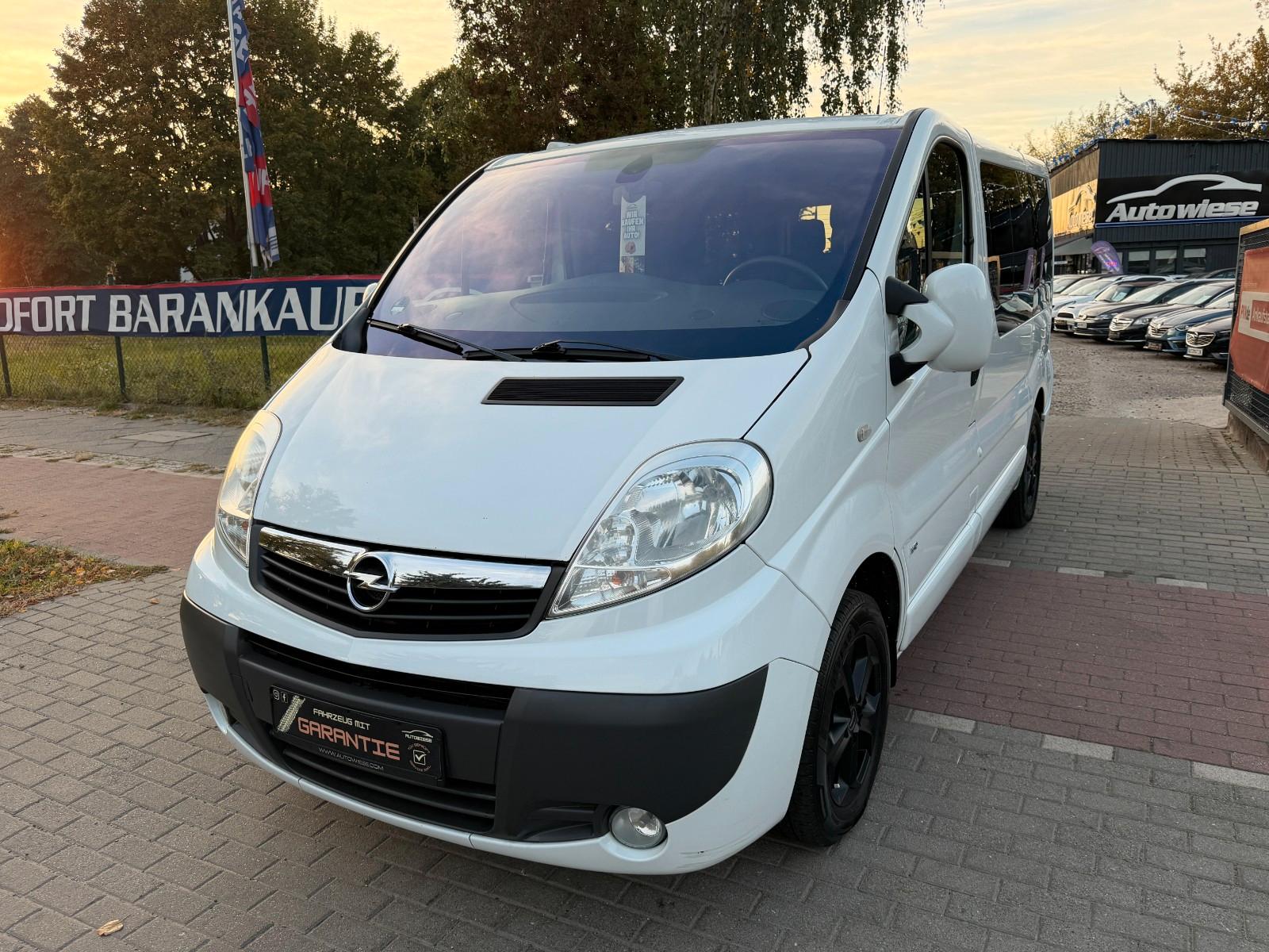 Opel Vivaro Life Cosmo Westfalia 2.5 CDTI 145 ch BVM / 7 places / Couchage + Table / Store / Chauffage auxiliaire