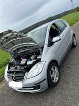 Mercedes-Benz A 150 Klima, Automatik, TÜV ,Service neu  - Mercedes-Benz A 150: Automatik