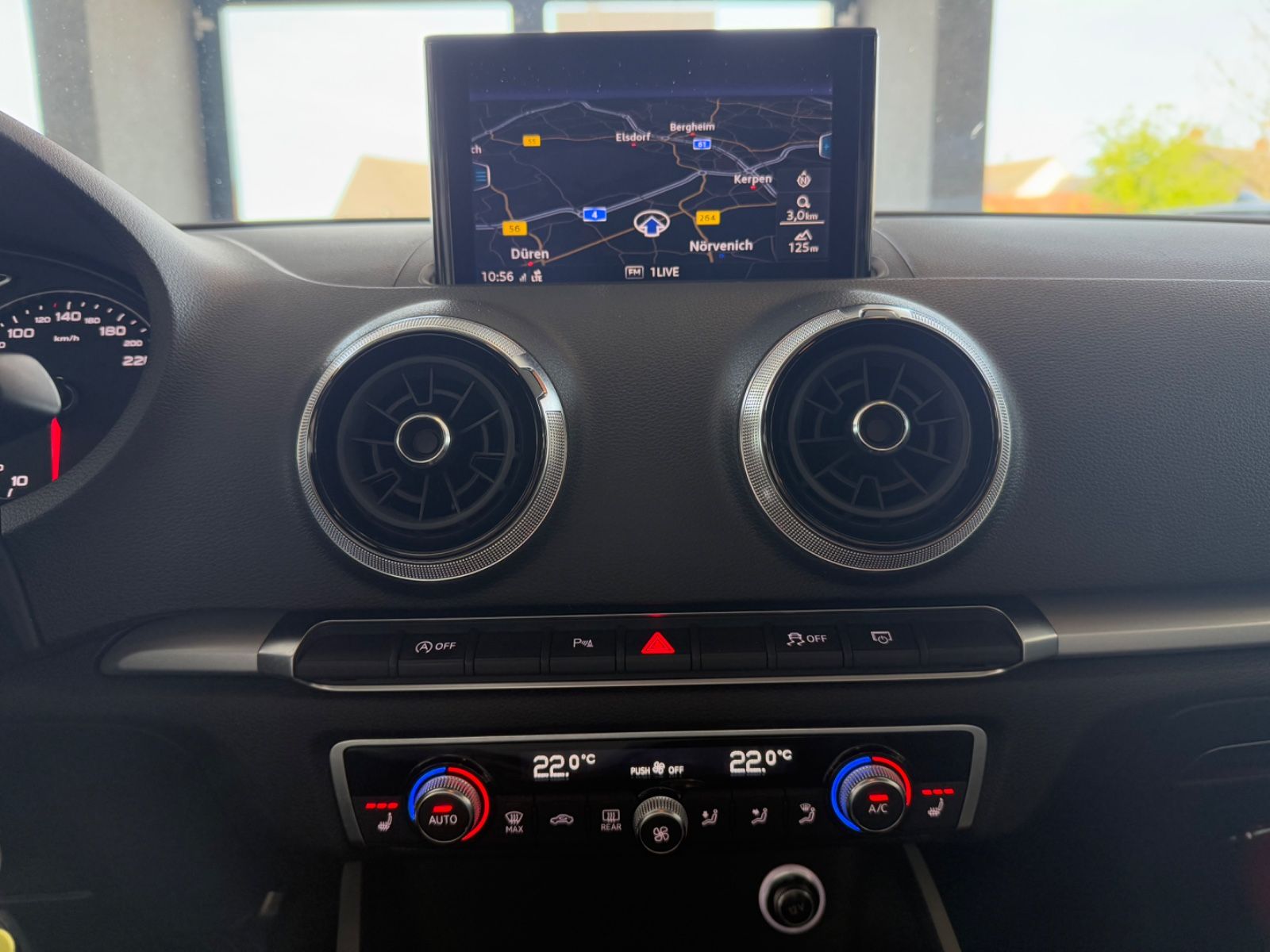 Audi A3 Sportback Automatik Navi Klima SHZ Alcantara foto 15