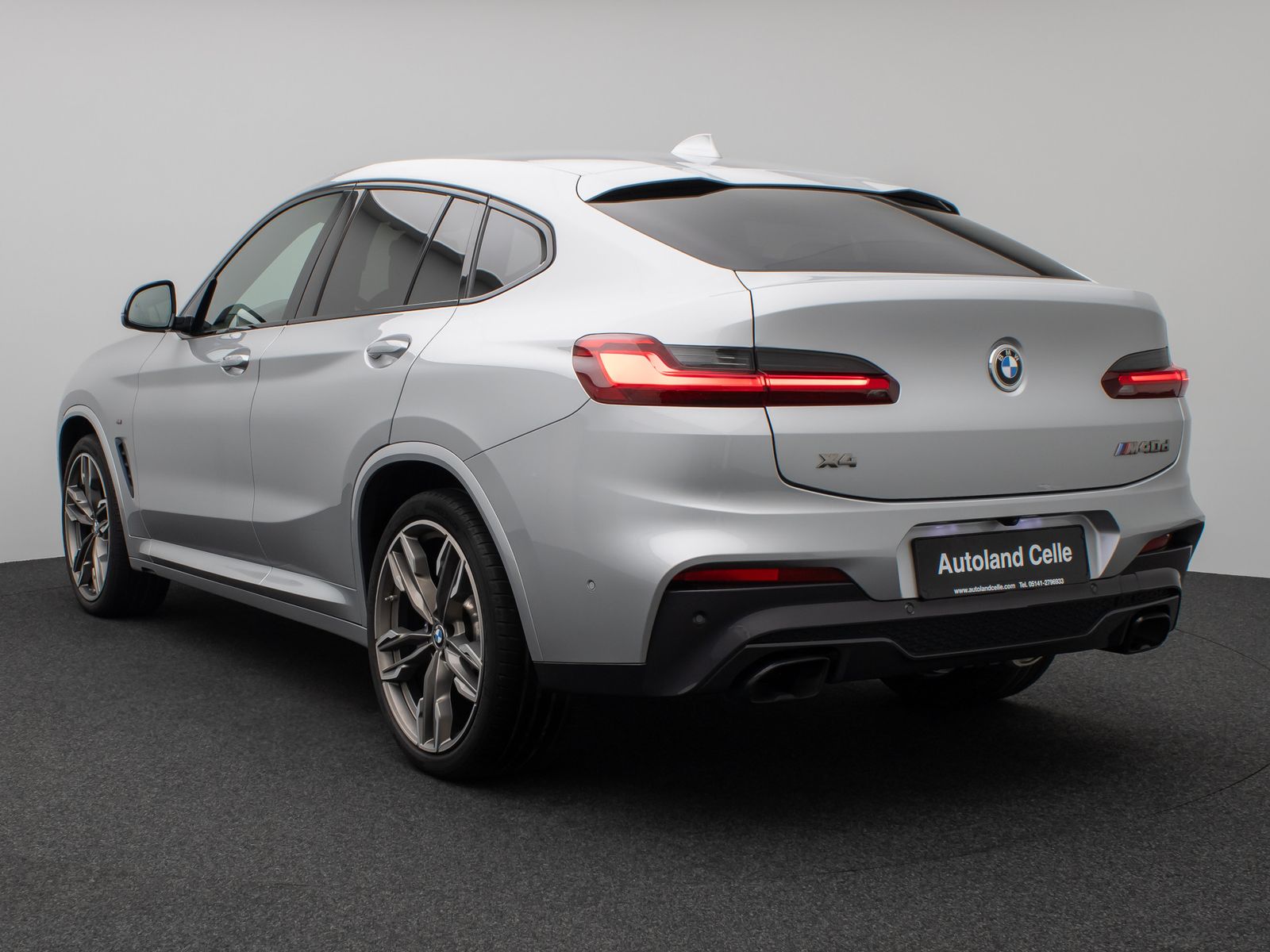 Fahrzeugabbildung BMW X4 M40d Kamera HUD DAB H/K AHK Komfort 21Zoll