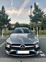 Mercedes-Benz CLA180 AMG Line, Ambiente Beleuchtung, neuer TÜV - Mercedes-Benz CLA 180 aus 2022