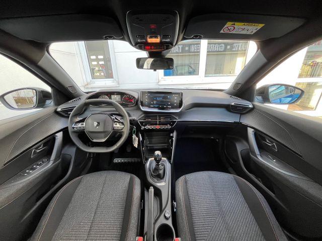Peugeot 2008 Benzin 100 Style (U)