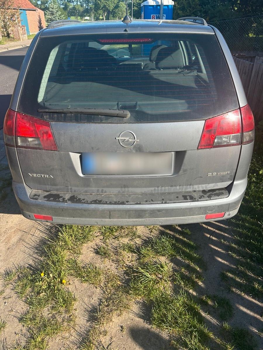 Opel Vectra 2004 — photo 5