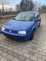 Volkswagen Golf IV 1.4  zuverlässig / TÜV... - Volkswagen Golf aus 2001: Iv