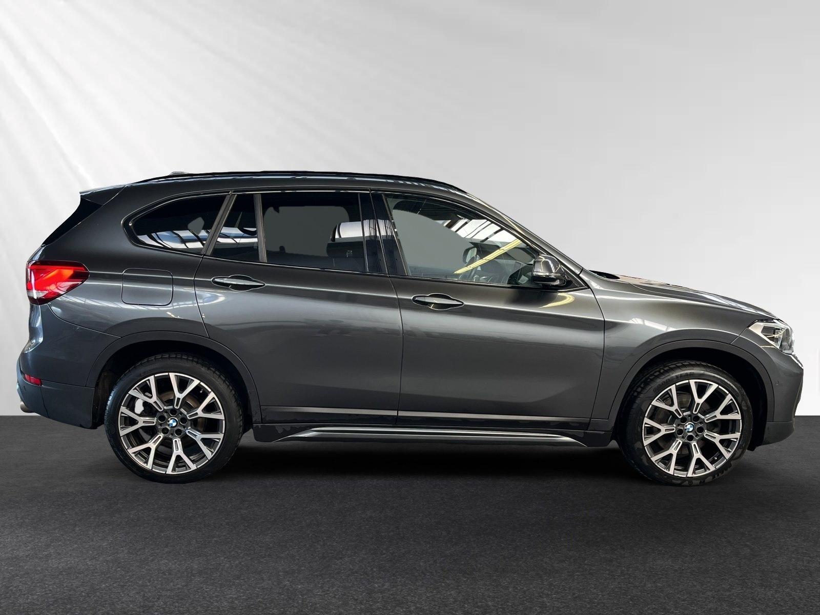BMW X1 xDrive20i SportLine|AHK|Head-Up|HiFi|19"LMR
