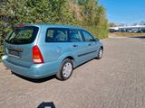 Ford Focus - Ford Focus aus 1999: Kombi