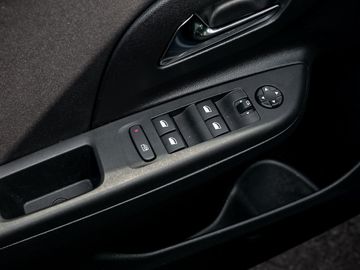 Opel Corsa e F Edition LED Klimaautomatik DAB CarPlay