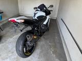 Suzuki GSX-R750 - SUZUKI GSX R 750