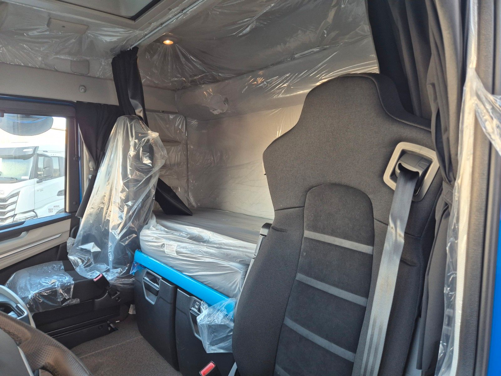 Fahrzeugabbildung Iveco AS440X50T/P ON+ X-Way, Intarder, Alu-Felgen