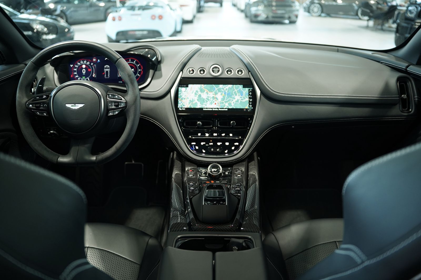 Aston Martin Dbx