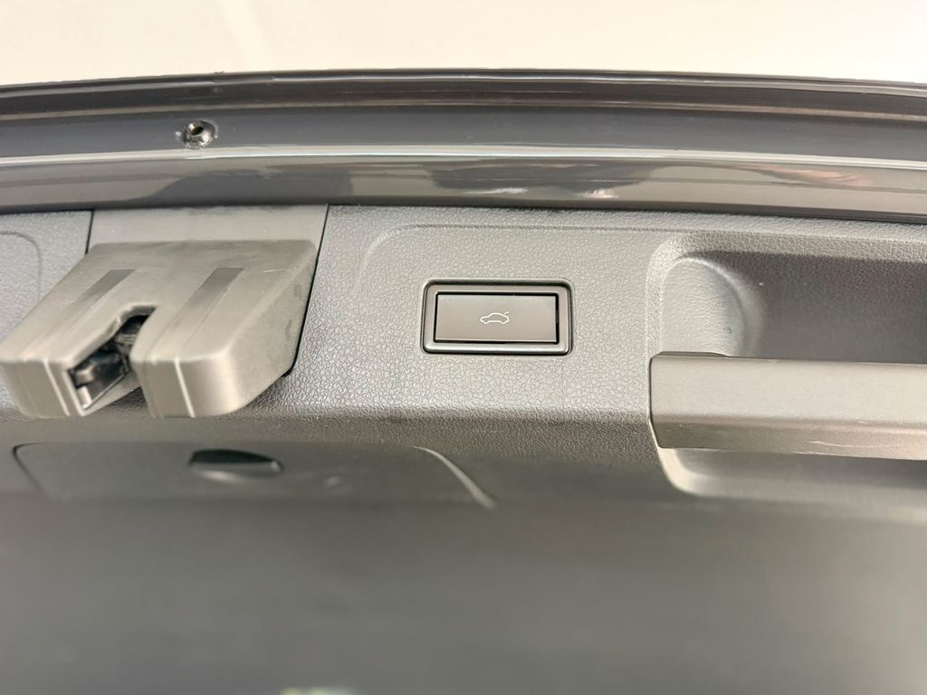 VW Passat Variant - Bild 9