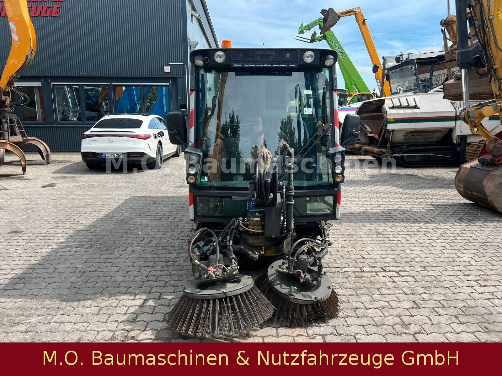 Fahrzeugabbildung Schmidt AEBI Schmidt Swingo 200 / Kehrmaschine /