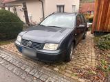 Volkswagen VW Bora 2.0 Variant - Volkswagen Bora mit Benzin-Antrieb: Kombi, 2.0