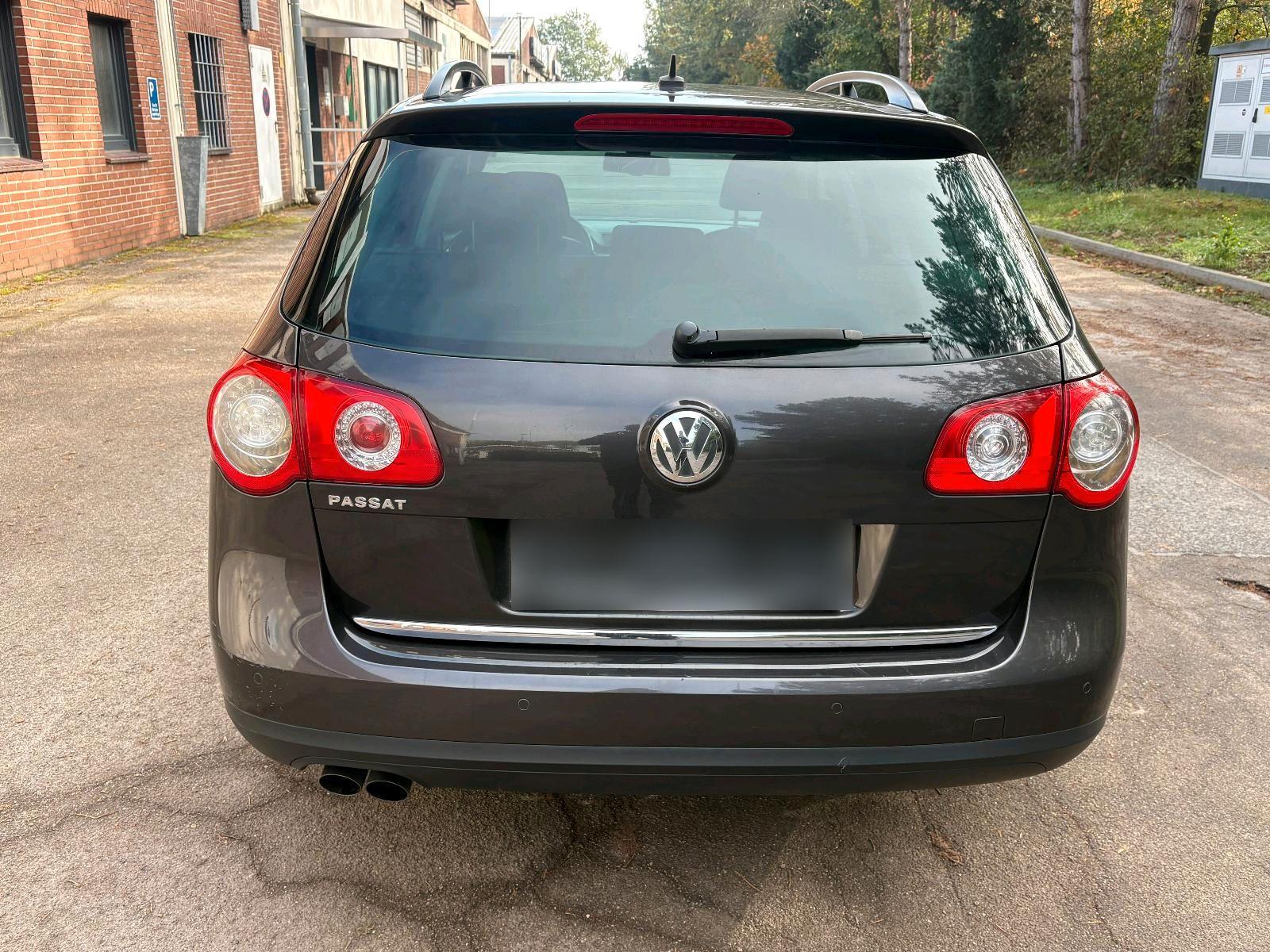 Volkswagen Passat 2006 — interior