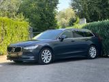 Volvo V90 Kombi Momentum|KLIMA|LEDER|NAVI|TEMPOM|EURO6 - Volvo V90 bis 20.000 Euro