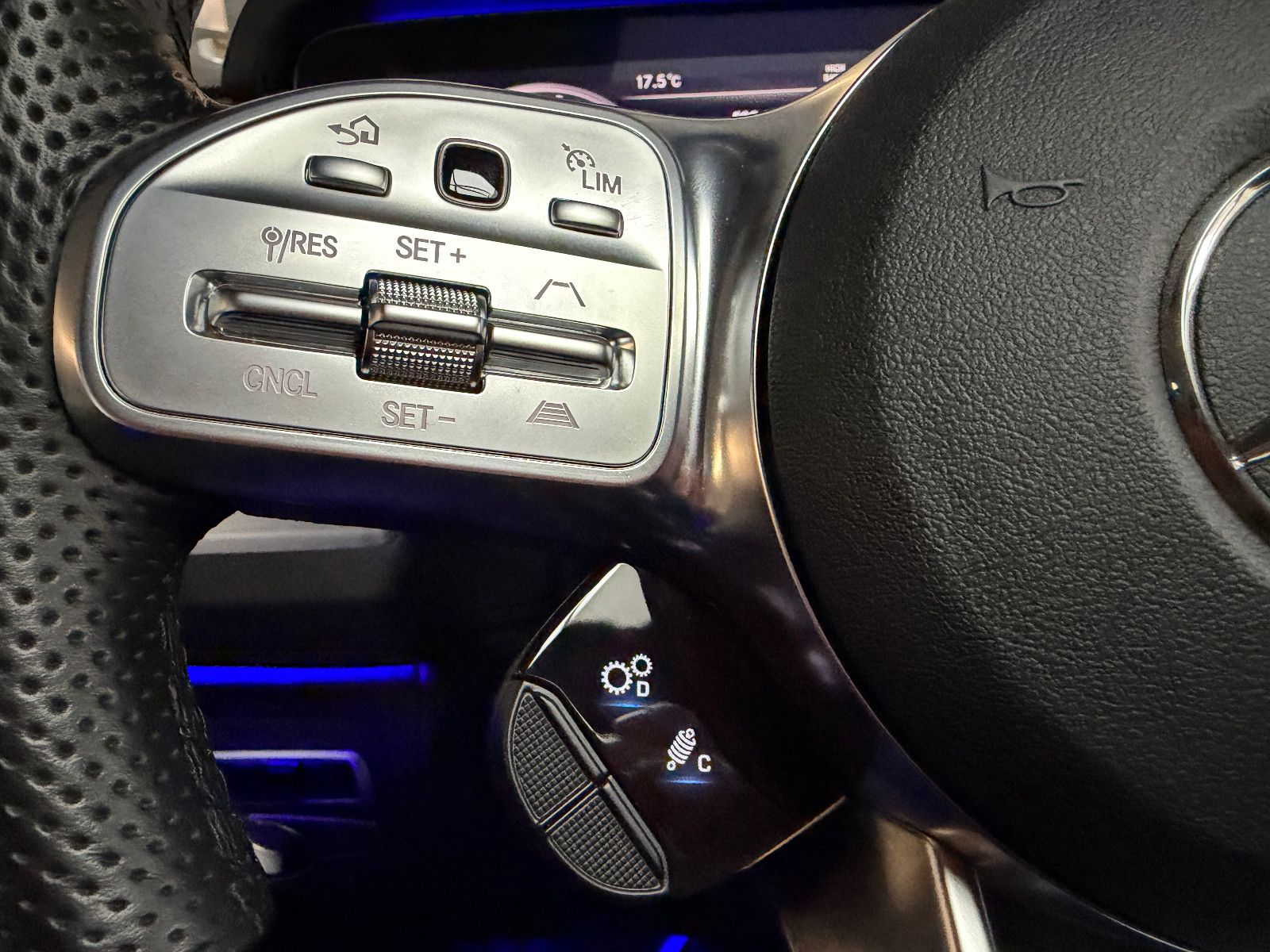 Fahrzeugabbildung Mercedes-Benz G 63 AMG/SUPERIOR/MASSAGE/MANUFAKTUR/