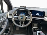 BMW 223 Active Tourer - Vorschau Bild 14