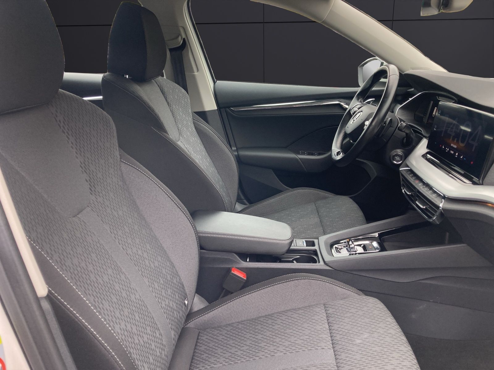 Fahrzeugabbildung SKODA Octavia Combi TDI First-Edition DSG LED Navi PDC