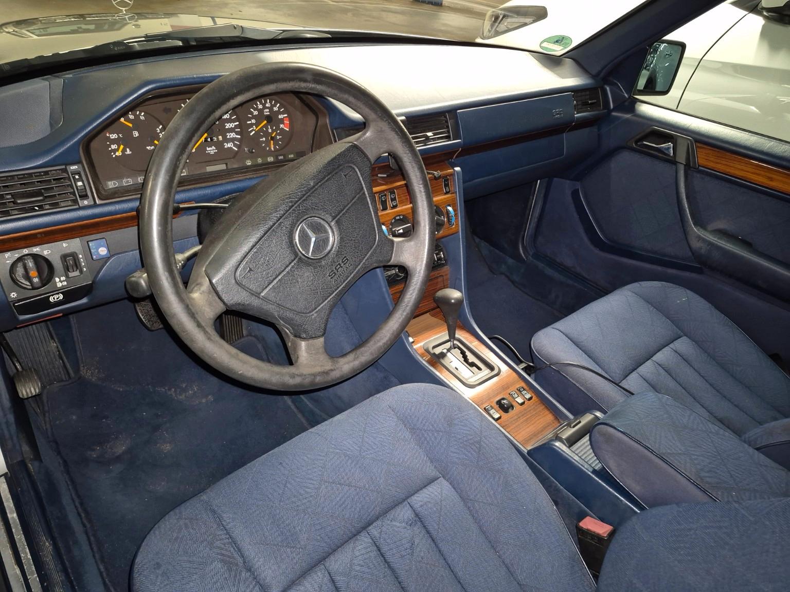 Mercedes-Benz E 220 W124 S124 Automatik LPG