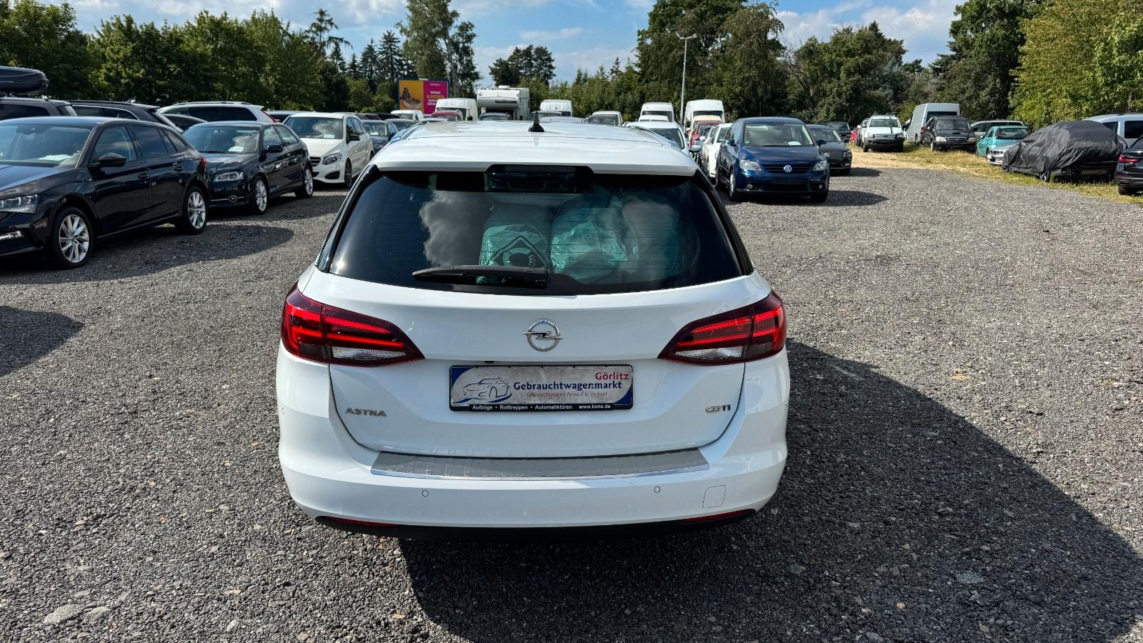 Opel Astra K SportsTourer Elegance Alcantara Led Navi