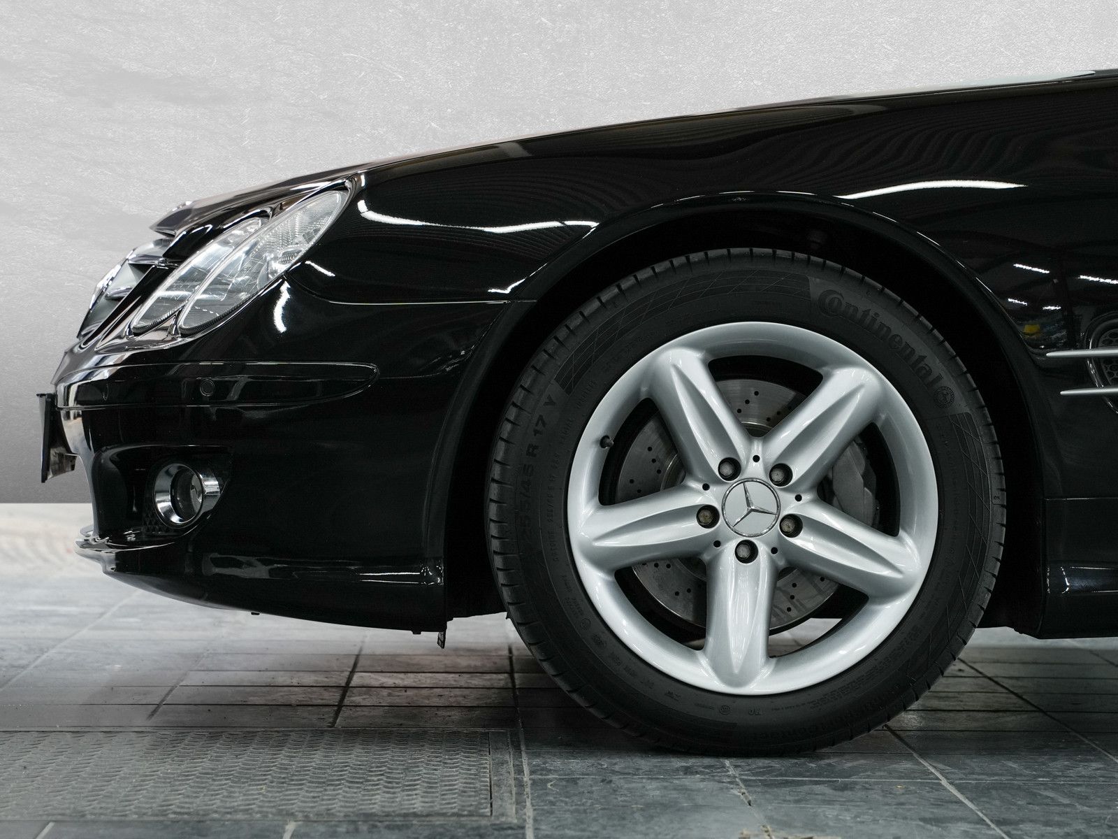 Fahrzeugabbildung Mercedes-Benz SL 350 - im sehr gepflegten Zustand