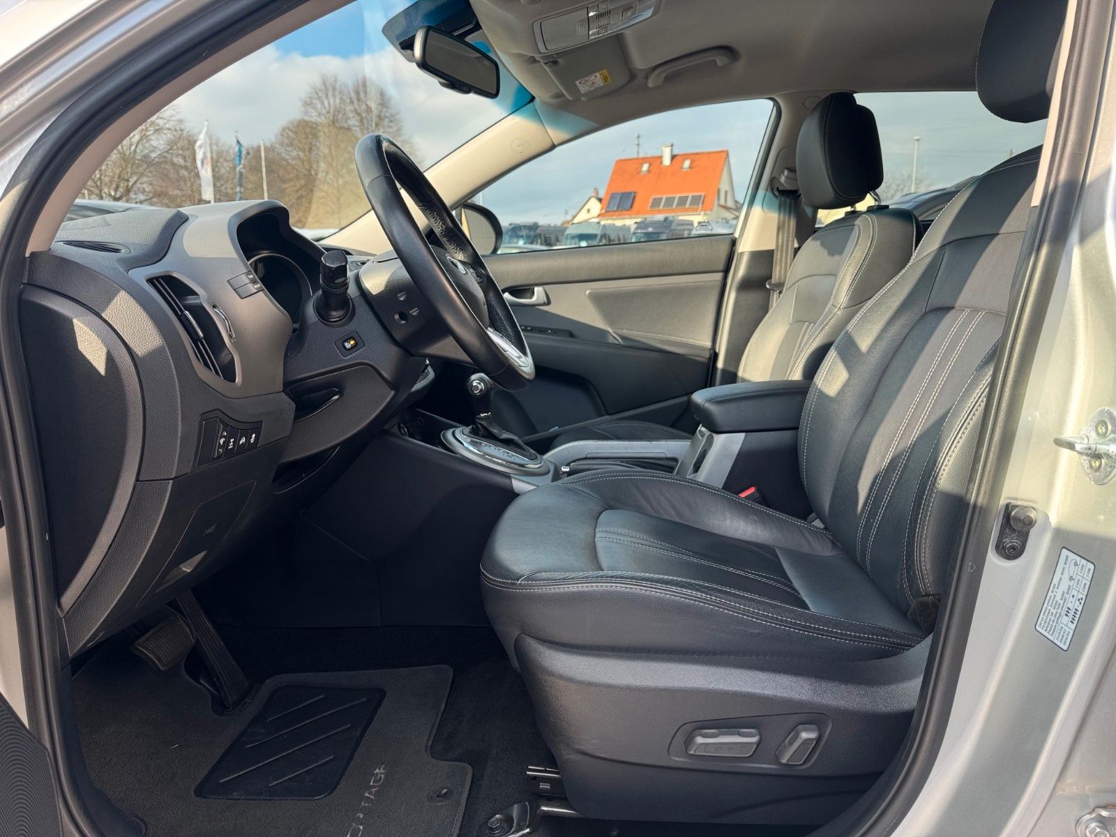 Fahrzeugabbildung Kia Sportage Spirit 4WD NAVI KAMERA SITZHEIZUNG