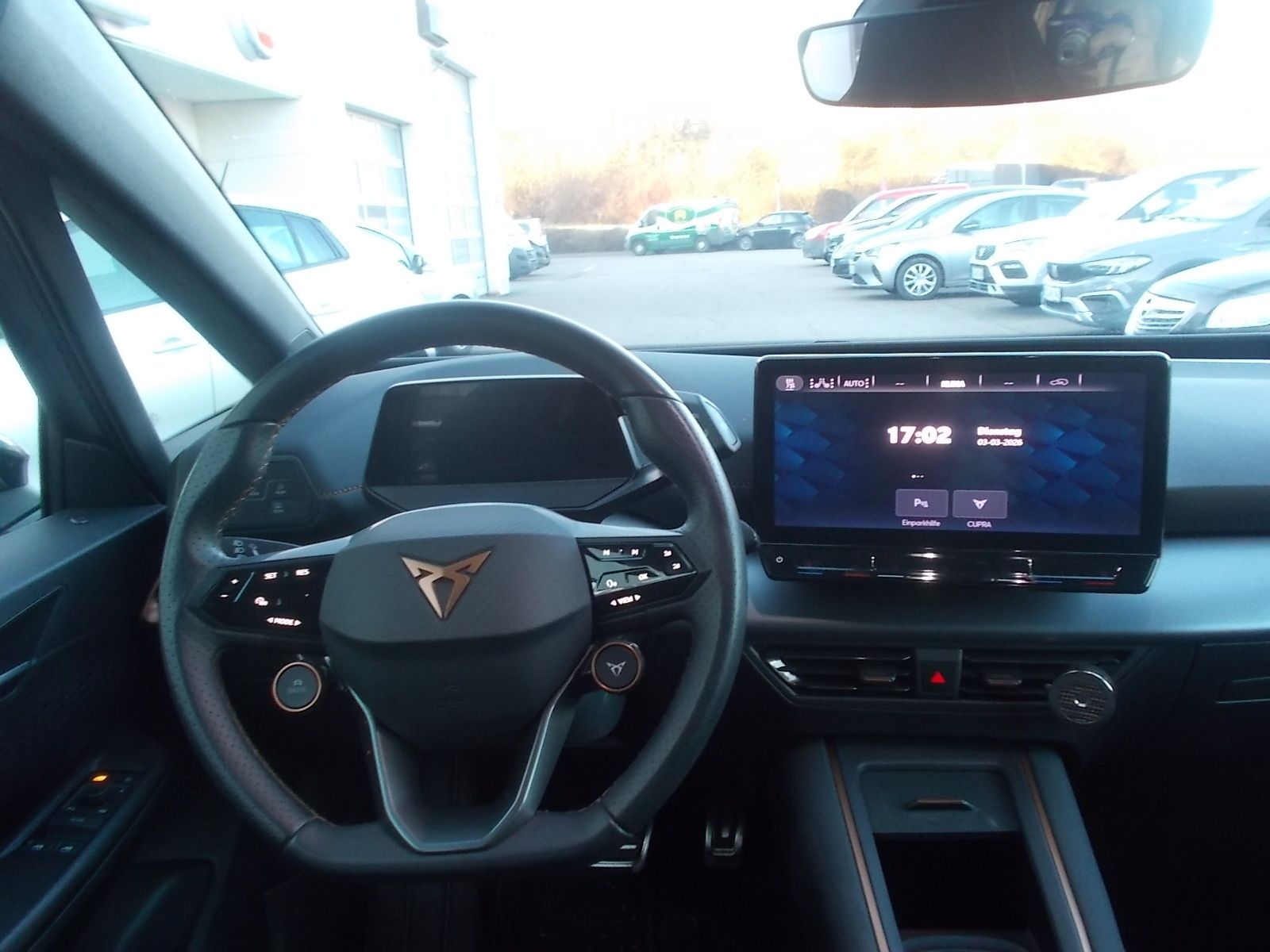 Fahrzeugabbildung CUPRA Born 77 kWh (231 PS) + Allwetter + SHZ