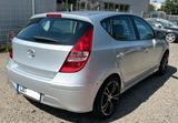 Hyundai i30 1.6 Comfort Automatik - 1.Hand - Hyundai i30 aus 2011
