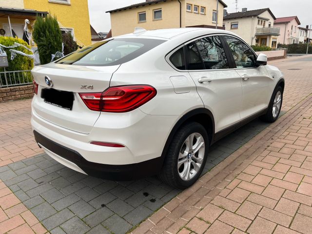 BMW X4 xDrive30d AT - 1. Hand / Service Neu