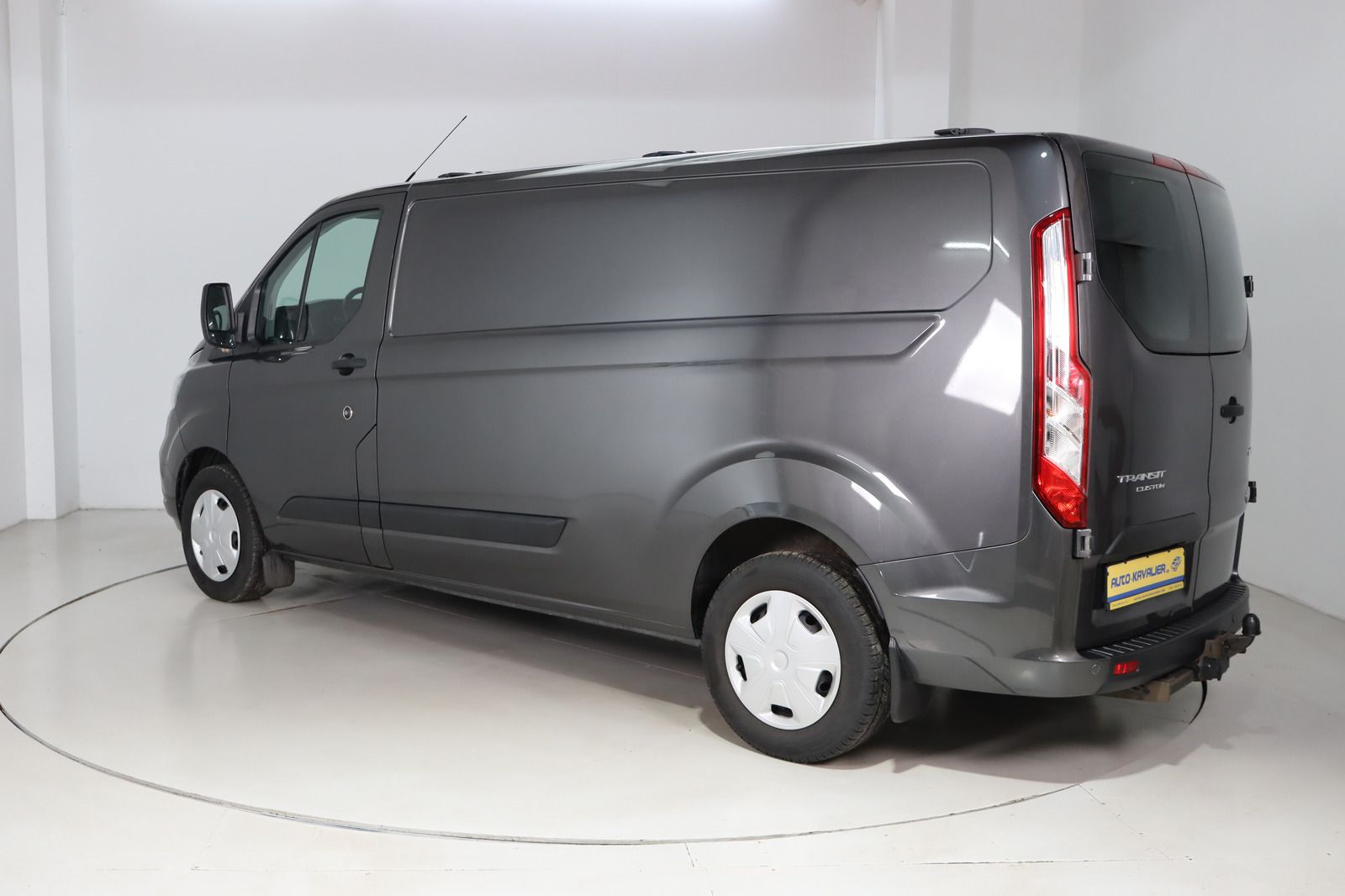 Fahrzeugabbildung Ford Transit Custom Kasten * L2 * Lang * AHK * PDC