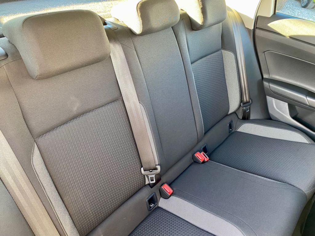 Fahrzeugabbildung Volkswagen Polo 1.0 TSI OPF Life KLIMA LED GZJR NAVI DAB+