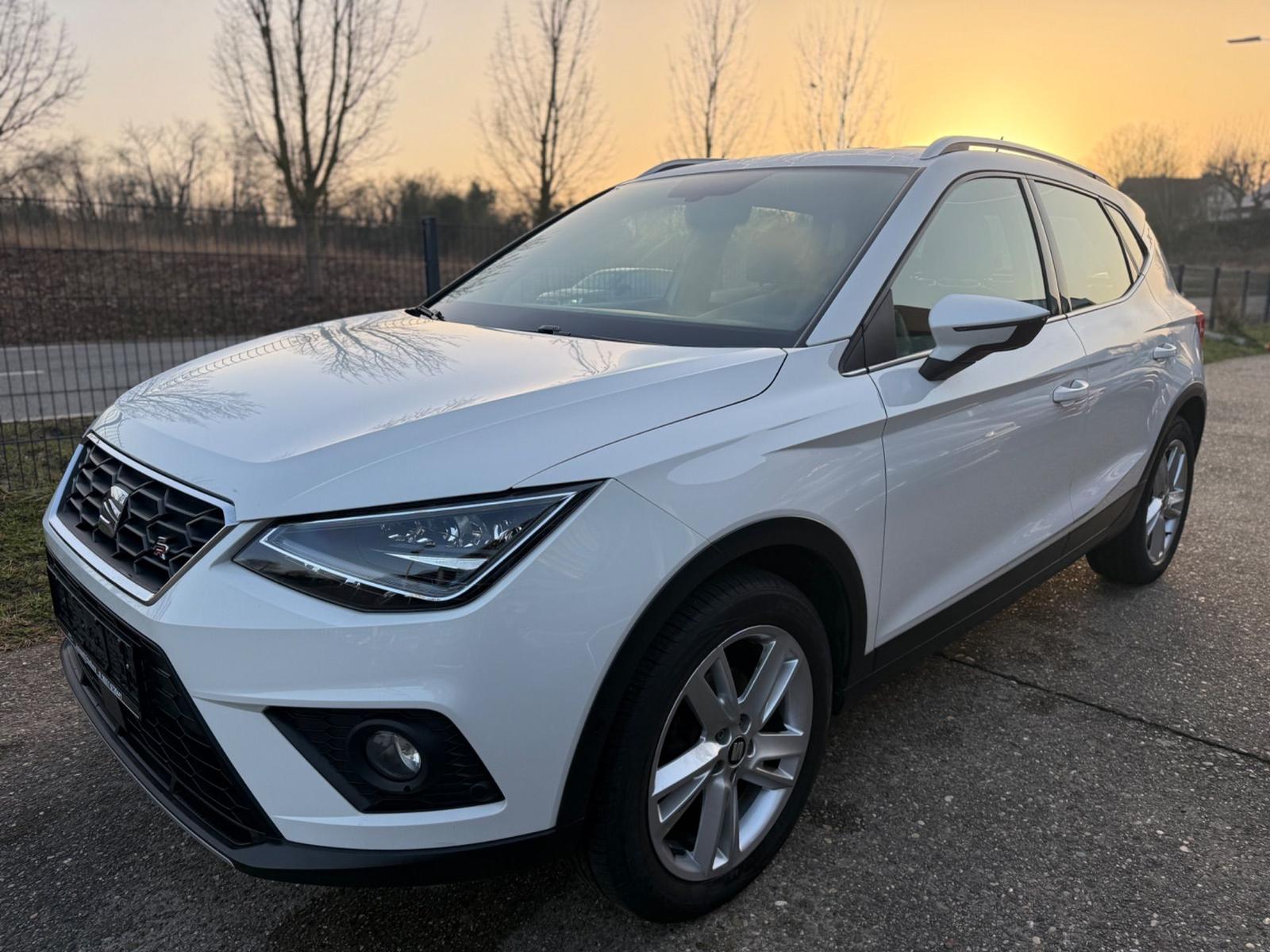 Seat Arona 1.5 TSI FR ACC * KAMERA * CARPLAY