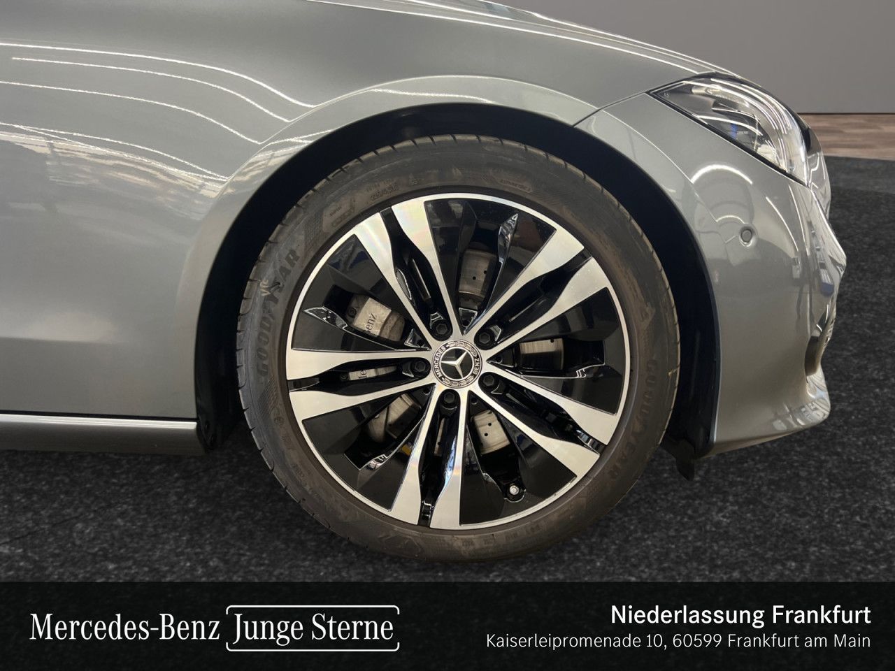 Mercedes-Benz C 300 d T Avantgarde Pano AHK Distr DigiLig HuD foto 5