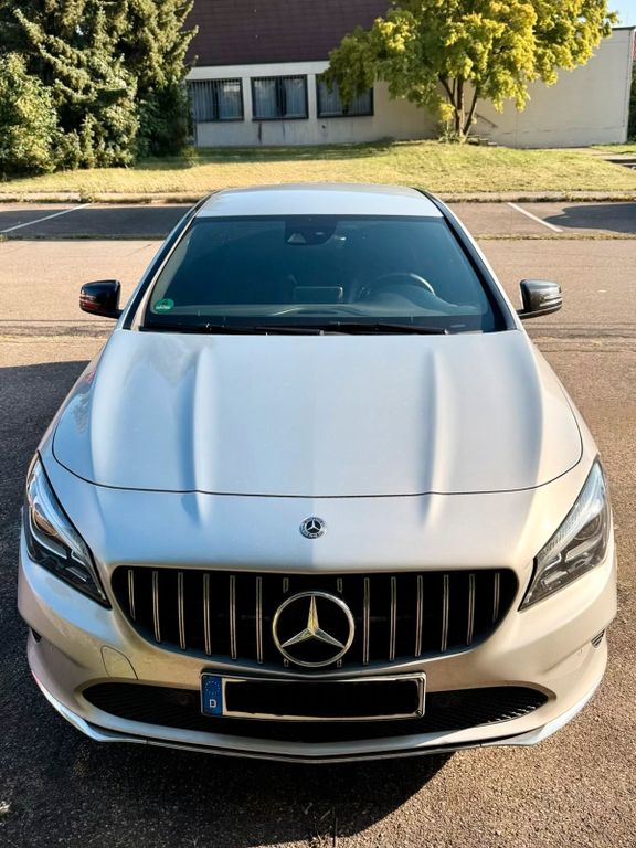 Image of Mercedes-Benz CLA 200