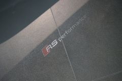 AUDI RSQ8 performance | RS-Dynamik+ | Pano | 305 km/h AUDI RSQ8 performance | RS-Dynamik+ | Pano | 305 km/h