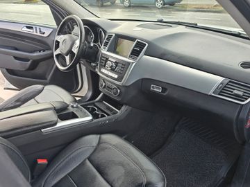 Mercedes ML 350 - 12