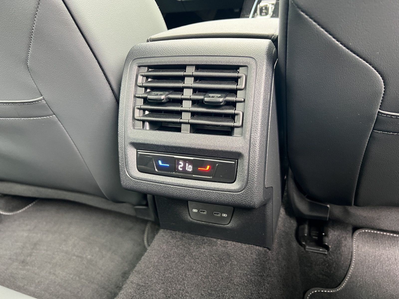 Golf VIII Style 1.5 eTSI DSG AHK*Navi*LED*Pano