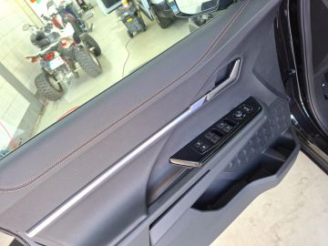 KGM Torres EVX LUX °Panodach°Navi°Leder°360°RFK°LED°