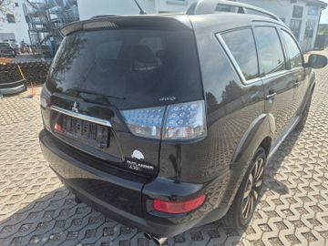 Mitsubishi Outlander - 7