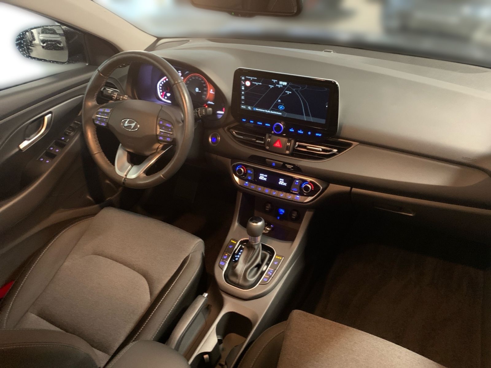 Fahrzeugabbildung Hyundai i30 Kombi 1.5 T-GDI 7-DCT Trend Mild-Hybrid Navi
