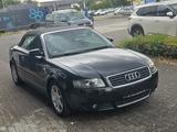 Audi A4 3.0 multitronic Cabriolet - mit LPG-Antrieb: Roadster