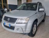 Suzuki Grand Vitara 1.6 16V 3 porte - silberne Suzuki Grand Vitara