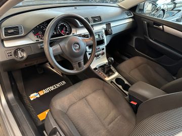 Volkswagen Passat Variant Trendline *2. Hand*Klima*SHZ*MP3*