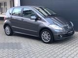 Mercedes-Benz A 200 Turbo Automatik T-Leder Klima PDC Tempomat - aus 2009: Kleinwagen