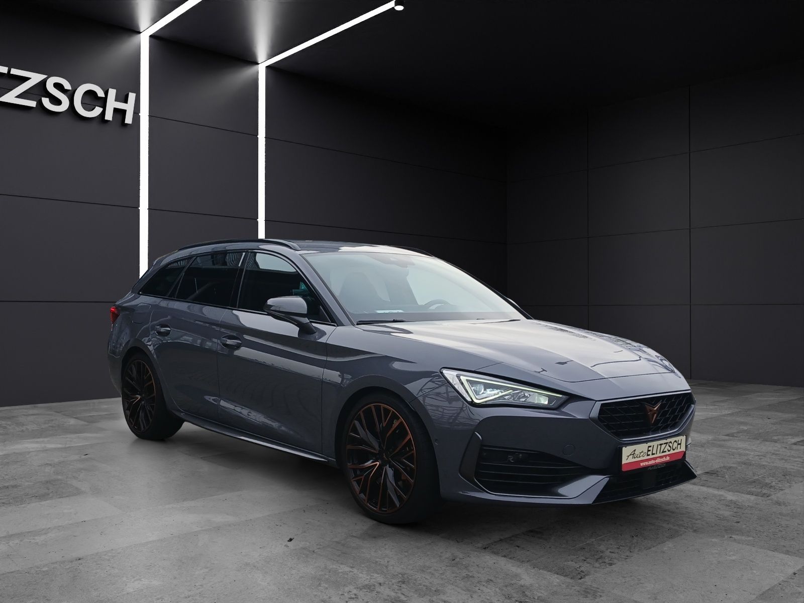 Fahrzeugabbildung CUPRA Leon ST VZ CUP 4Drive LED Navi ACC AHK BREMBO